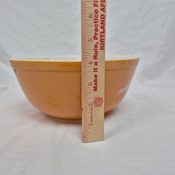 Pyrex Milk Glass Butterfly Flowers Mixing Bowl 2.5qt 403 Orange/White VINTAGE - Picture 9 of 10